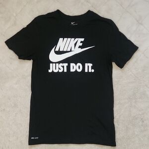 Nike dri-fit Women's Tshirt